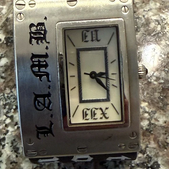 LOT LAMB & Harajuku Lovers Watch Collection, HL gift with purchase - Picture 9 of 10